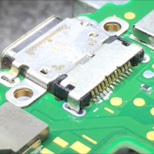 $109.99 Switch lite- port replacement / not charging